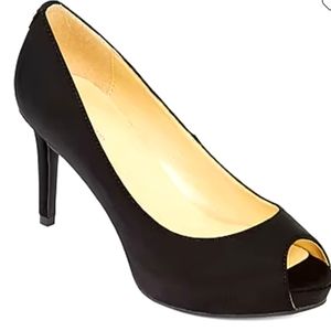 Liz Claiborne Ramona Peep-Toe Pumps Black Size 5M